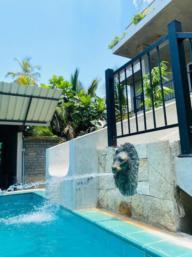 Optimum Residencies Bed and Breakfast Negombo Buitenkant foto