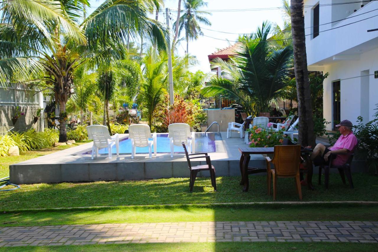 Optimum Residencies Bed and Breakfast Negombo Buitenkant foto